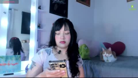 Mia  online show from November 26, 2025, 1:06 am