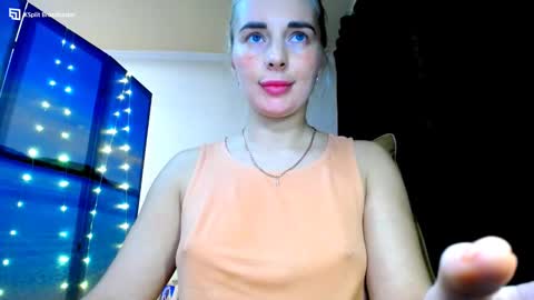 Mia. online show from December 17, 2024, 11:38 pm