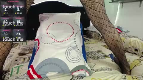 Mia online show from January 19, 2025, 2:04 am