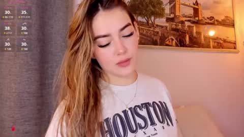 Mia White  online show from March 8, 2025, 12:30 pm