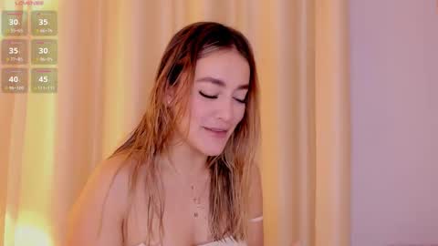 Snapshot of mia_white11 chatting on February 21, 2026, 1:01 pm Mia White online show from February 21, 2026, 1:01 pm