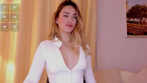 Mia White  online show from March 7, 2026, 2:03 pm