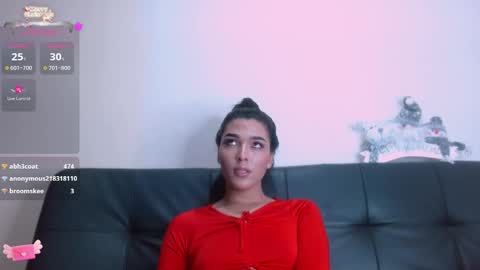 Mia online show from December 26, 2024, 5:51 pm