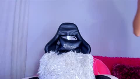 miaa_lovee6969 online show from December 16, 2025, 11:21 pm