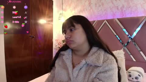 miaa_smiith1 online show from February 11, 2025, 12:16 pm