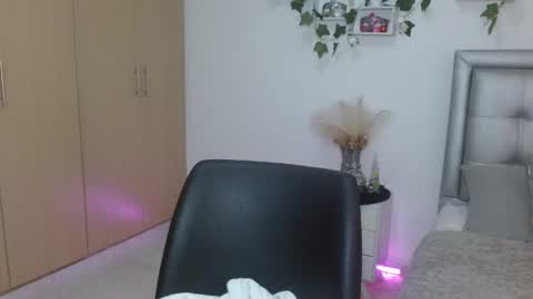 miaa_star_1x online show from April 22, 2026, 10:06 am