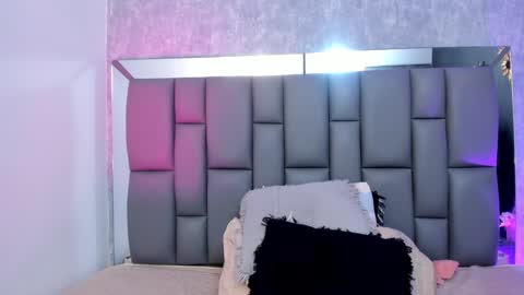 Mia online show from January 27, 2025, 6:20 pm