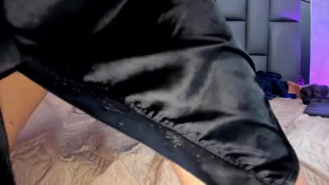 Mia online show from February 13, 2025, 3:03 pm