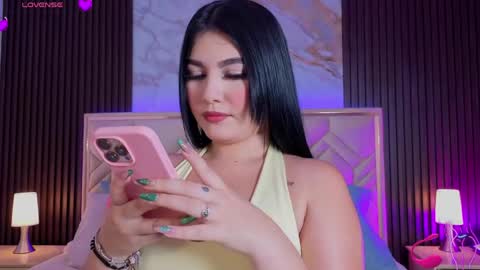 Snapshot of miaafarrel chatting on June 2, 2026, 7:05 pm Miaa Farrel online show from June 2, 2026, 7:05 pm