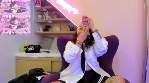 Mia online show from January 30, 2025, 12:48 pm