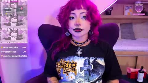 Mia online show from February 11, 2025, 3:40 pm