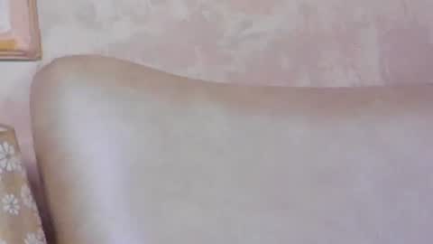 Miaasummer online show from June 10, 2026, 11:31 am