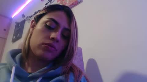 Miia  online show from November 30, 2025, 3:43 am