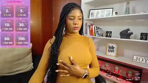 Snapshot of miaderail chatting on December 17, 2024, 12:01 am Sofi online show from December 17, 2024, 12:01 am