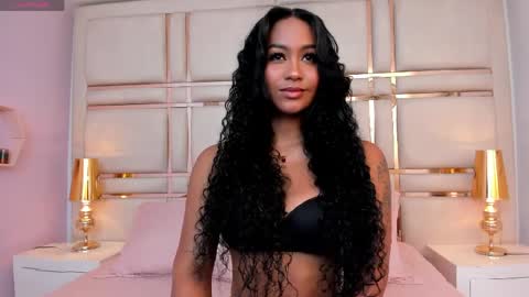 Snapshot of miaebony_ chatting on April 5, 2026, 10:40 pm Call me Mia online show from April 5, 2026, 10:40 pm