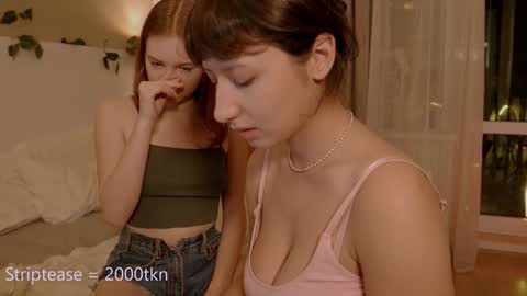 Mia online show from February 7, 2025, 6:45 pm