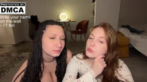 Mia online show from March 18, 2026, 11:19 pm