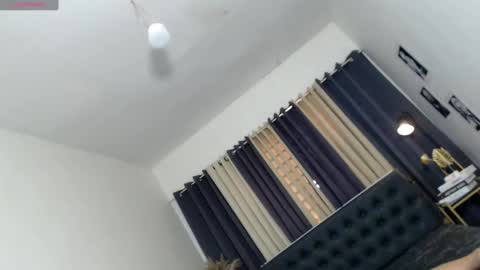 Snapshot of miafuckingwill chatting on January 18, 2025, 2:14 am miafuckingwill online show from January 18, 2025, 2:14 am