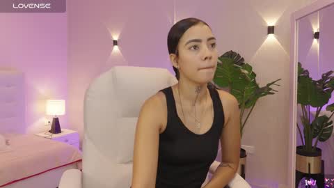 Snapshot of miagomez1 chatting on October 11, 2025, 1:42 pm Mia Gomez online show from October 11, 2025, 1:42 pm