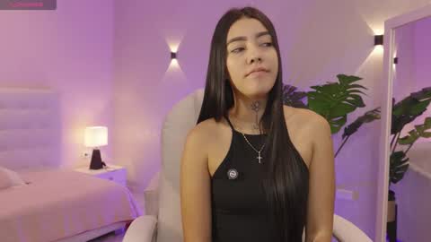 Mia Gomez online show from October 25, 2025, 1:18 pm