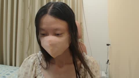 miahchan68 online show from April 16, 2026, 3:46 pm