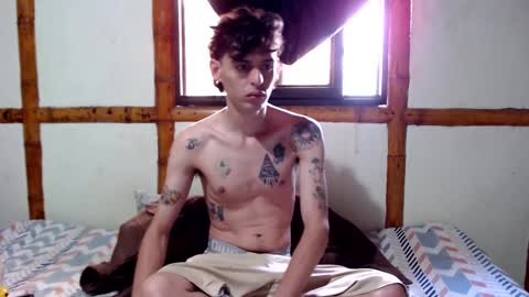 Mia  Sam online show from November 21, 2025, 2:05 pm