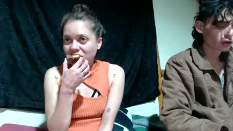 Snapshot of miahells chatting on April 21, 2026, 2:51 am Mia Sam online show from April 21, 2026, 2:51 am