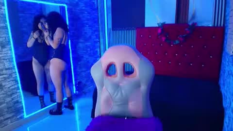 MIA VELEZ online show from January 9, 2026, 4:15 am