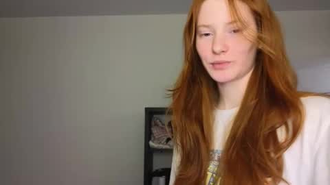 milanaaaa online show from February 19, 2025, 9:36 pm
