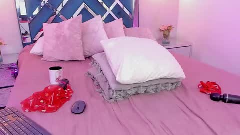 Mia Khalifa online show from February 24, 2025, 2:37 pm