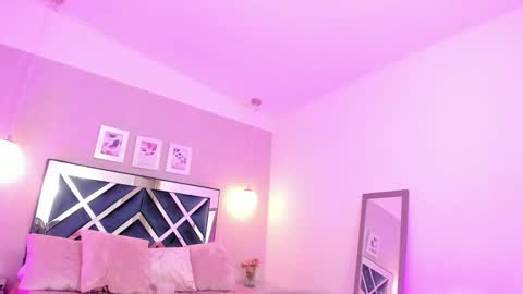 Mia Khalifa online show from March 7, 2025, 5:49 pm