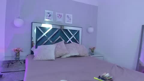 Mia Khalifa online show from March 9, 2025, 11:36 am