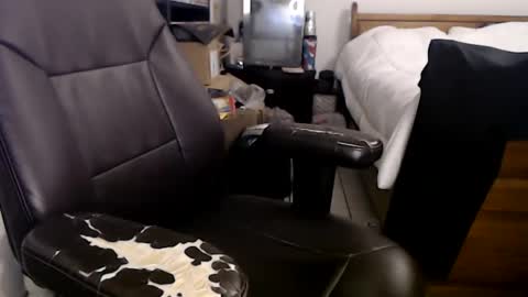 Snapshot of miaking chatting on February 13, 2025, 4:54 am Mark online show from February 13, 2025, 4:54 am