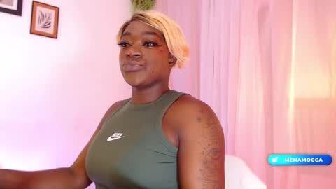 Snapshot of miaknox chatting on January 16, 2025, 10:32 am Mia online show from January 16, 2025, 10:32 am