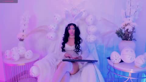 Call me Mia  online show from April 6, 2026, 9:16 pm