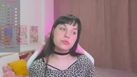 Snapshot of miamercury_ chatting on March 3, 2026, 7:47 am Mia online show from March 3, 2026, 7:47 am