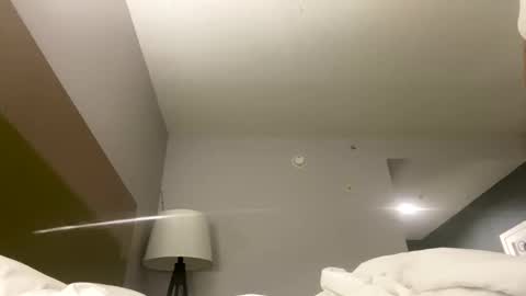 miamiclos1 online show from January 4, 2025, 4:55 am