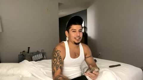 miamiclos1 online show from January 21, 2025, 6:12 pm