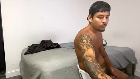 miamiclos1 online show from September 24, 2025, 2:20 pm