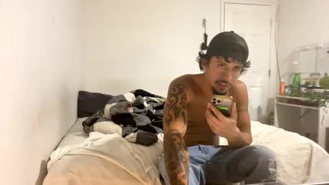 miamiclos1 online show from January 17, 2026, 3:33 am