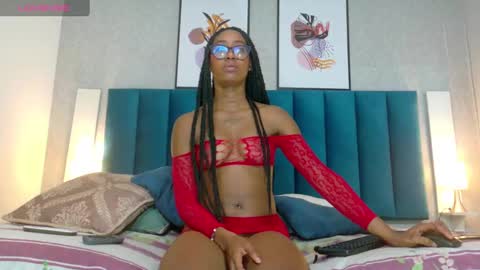 Mia  online show from March 3, 2025, 12:27 pm