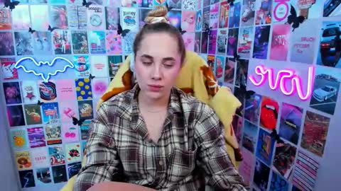 miamilas online show from October 3, 2025, 7:00 pm