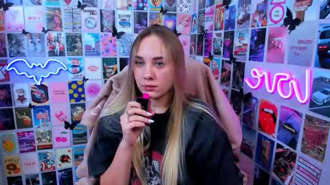 miamilas online show from October 7, 2025, 4:20 am