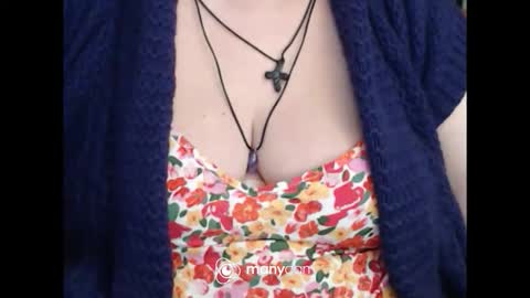 maya online show from December 2, 2025, 7:31 pm