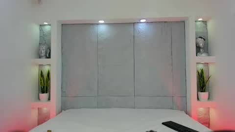 Mia Mistrex online show from November 25, 2025, 4:23 am