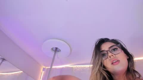 Mia Mistrex online show from January 17, 2026, 7:39 pm