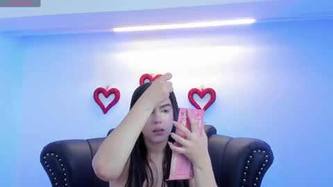 Snapshot of miamontoya chatting on February 24, 2025, 12:26 pm Mia   -5 7001400 Follow  online show from February 24, 2025, 12:26 pm