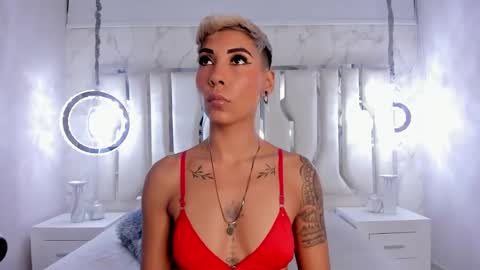 Mia Morgann online show from March 5, 2025, 1:06 pm