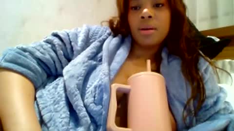 MiaMuffn online show from January 15, 2025, 11:10 am