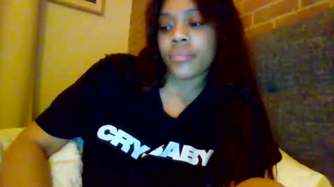 MiaMuffn online show from October 7, 2025, 11:46 pm